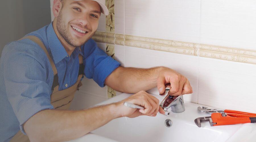 Professional clogged drains services in Middleburg, OH